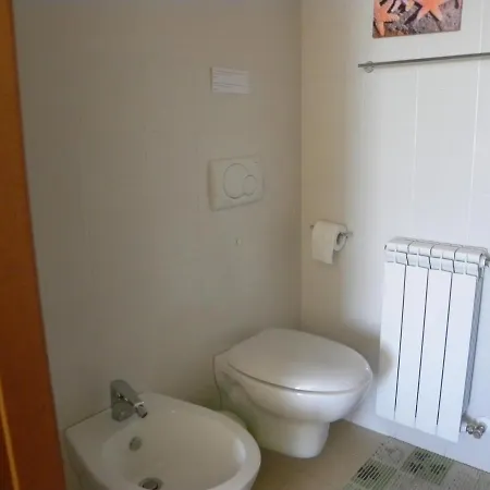 Poggio Sambuco 住宿加早餐酒店 *