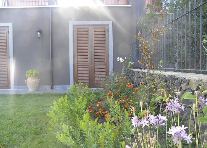Poggio Sambuco Bed & Breakfast *